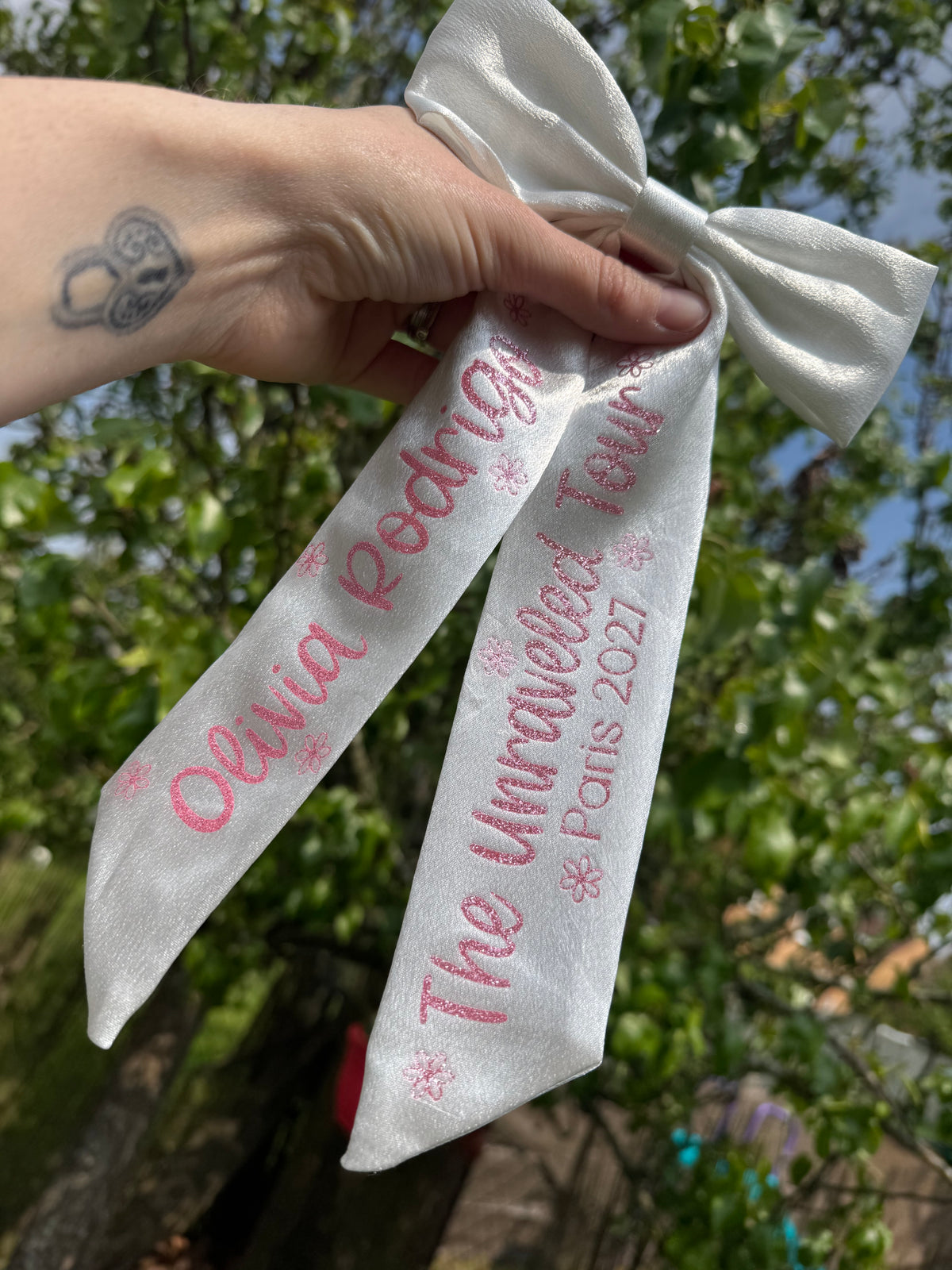 Inspired by Olivia Rodrigo concert bow